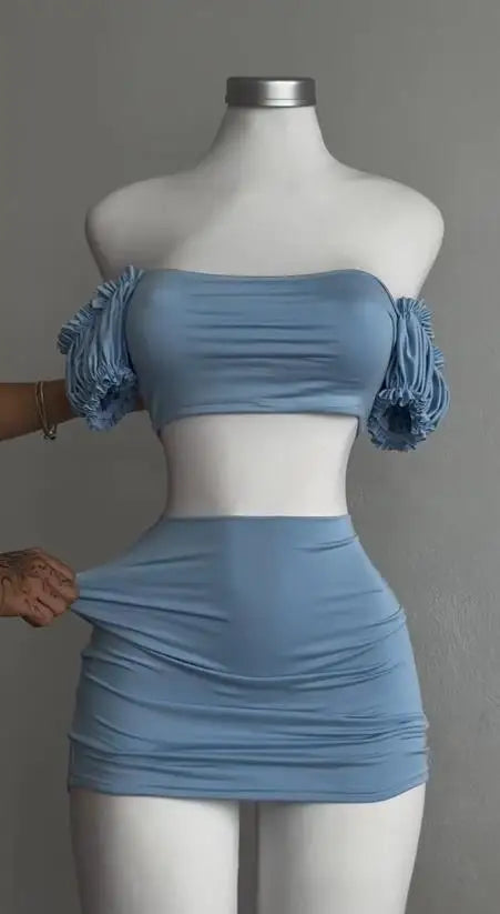 A sexy and fashionable two-piece short skirt with hollowed-out pleated puffed sleeves that wraps the hips