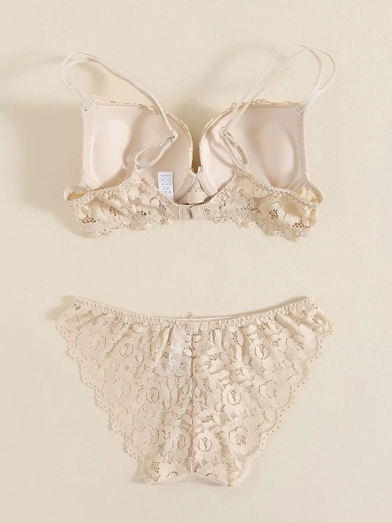 1 Set Elegant Lace Embroidery Breathable Fabric Lingerie Set Push-Up Bra Drop Waist Sheer Panty - Ultimate Valentine's Day