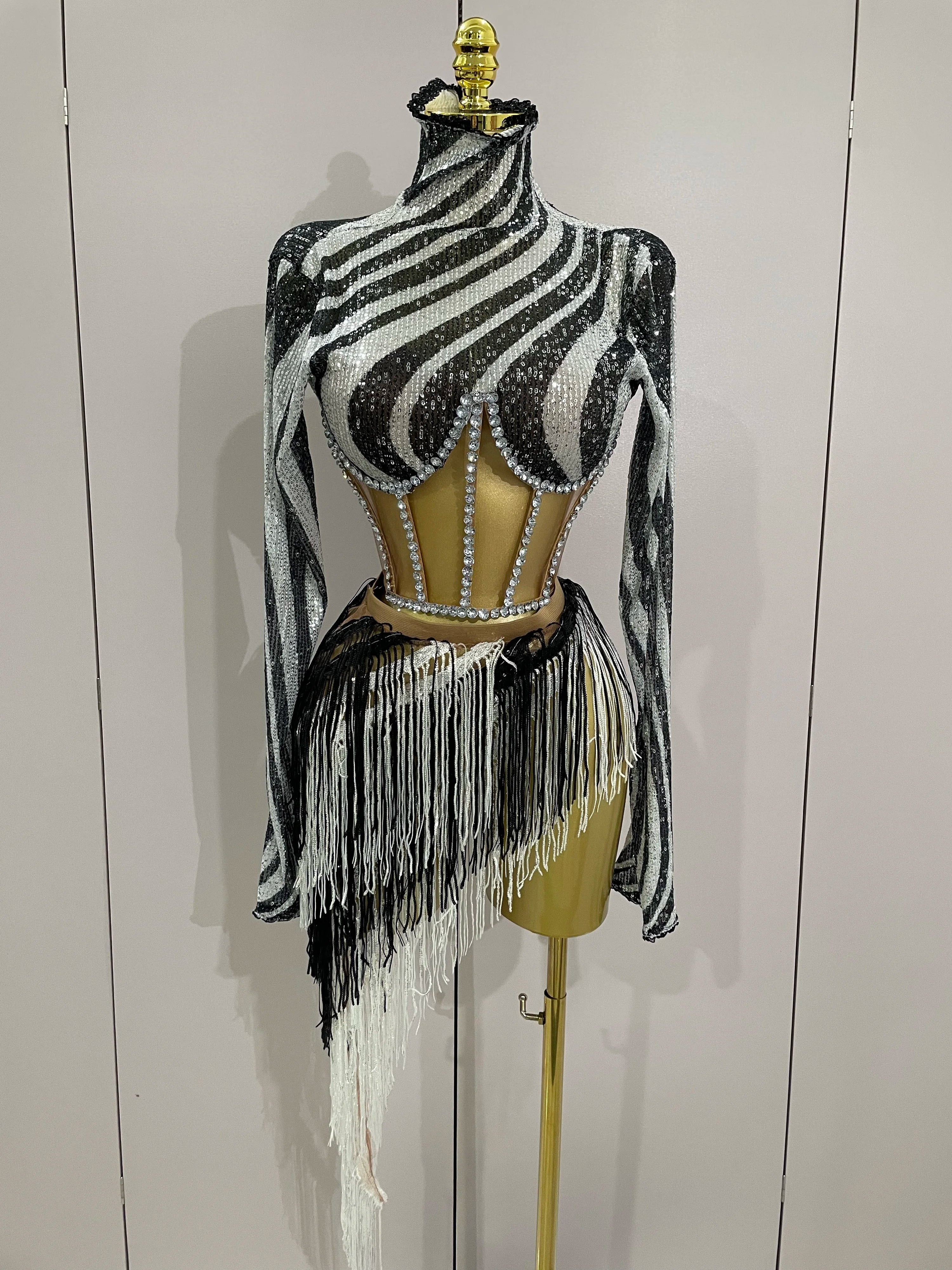 New Shiny Diamond Sequin Tassels Sexy Mesh Long Sleeved Two Piece Set Women Evening Birthday paty Nightclub Stage Costume