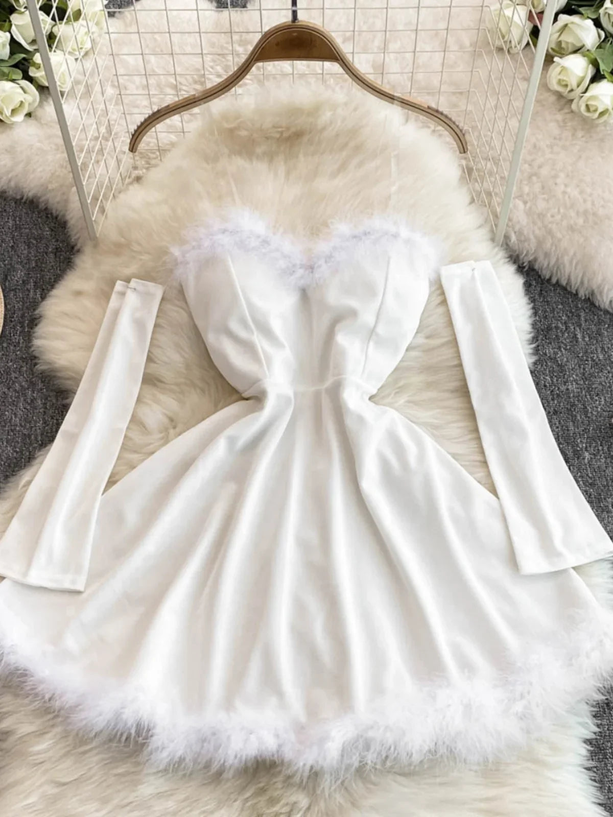 Foamlina Women's Christmas Dress Sexy Low-cut Waist Thin Big Pendulum Fluffy Splicing Suspender Tube Ling Dress Red