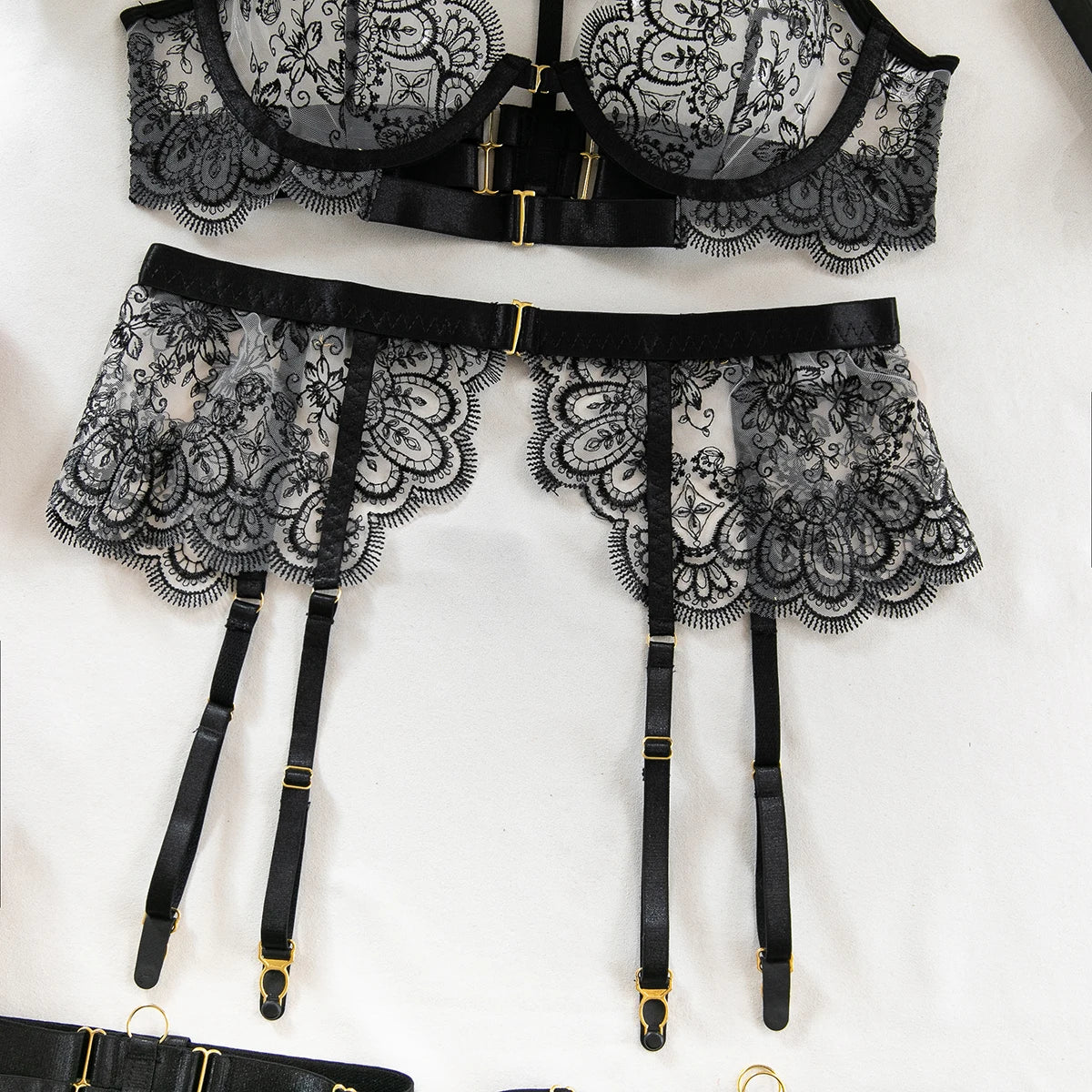 Luxury Embroidered Metal Buckle Complicated Erotic Intimate Set Women's Sexy Transparent Front Open Lingerie Sets Onlyfans kit